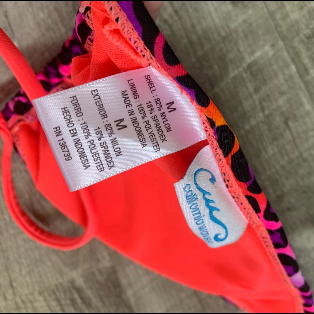 2/$25‼️NWT California Waves Cheetah Bikini Top - Picture 5 of 5